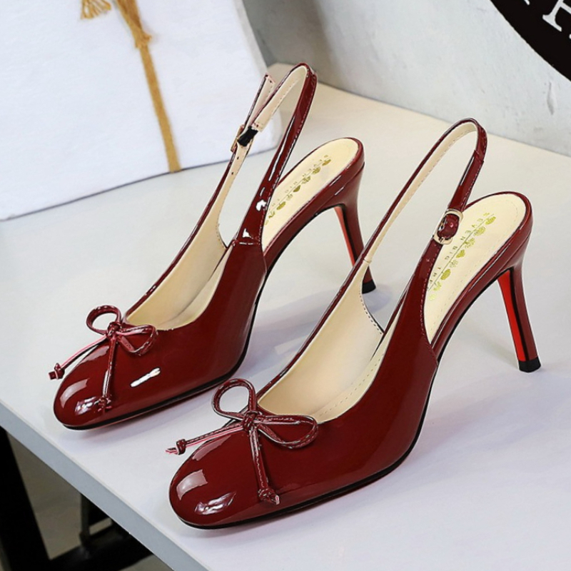 صنادل نسائية صيفية 2026 بكعب ع - مراجعة Shoe Tree وسعره
